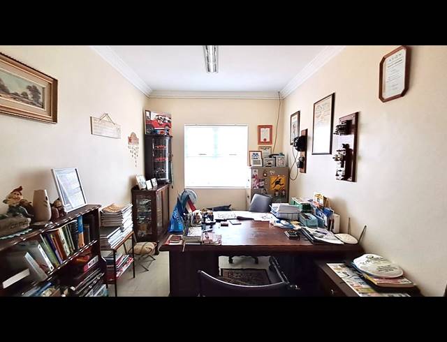 4 BEDROOM HOUSE FOR SALE IN PORT OWEN